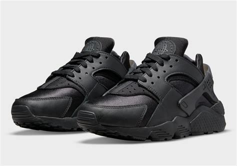 nike huarache black